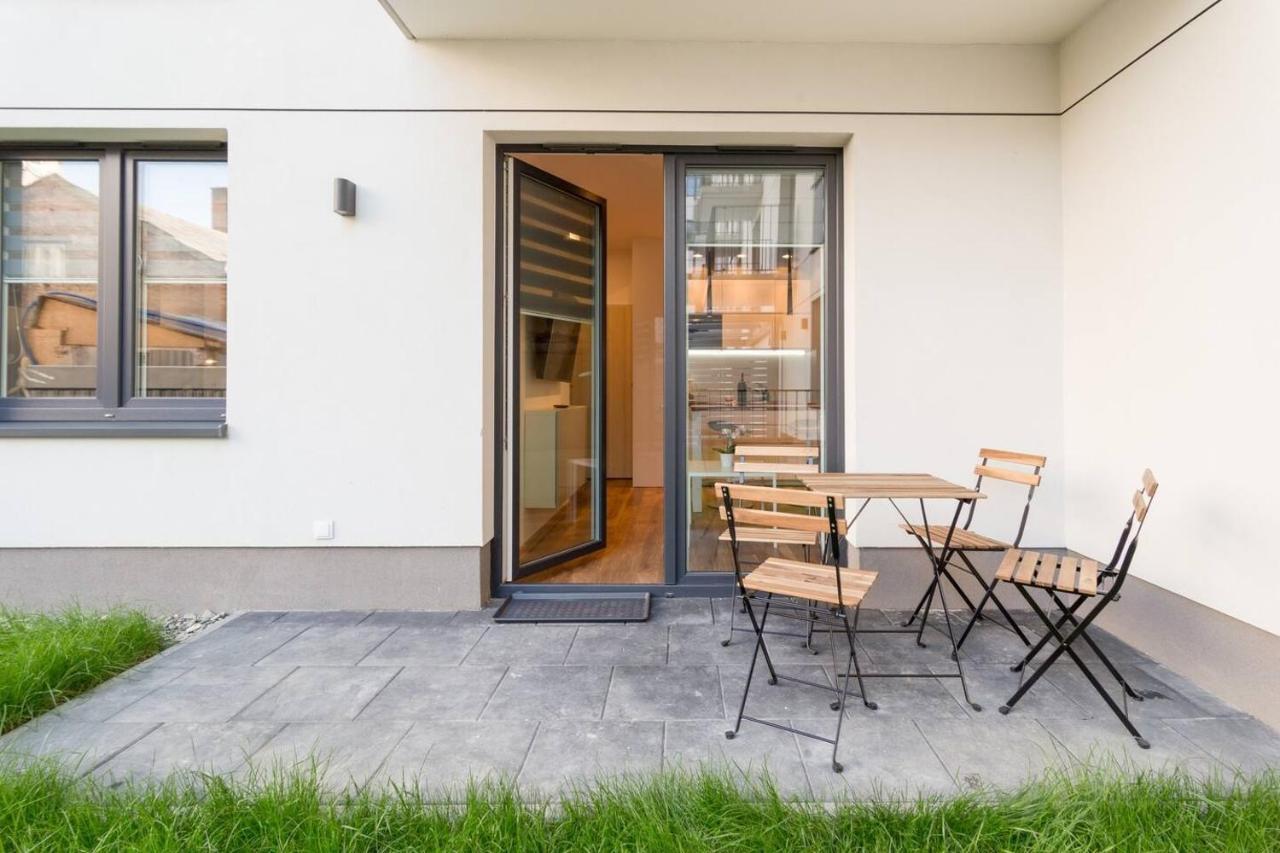 Cozy Apartment With Garden Prestigious Location Kraków Zewnętrze zdjęcie