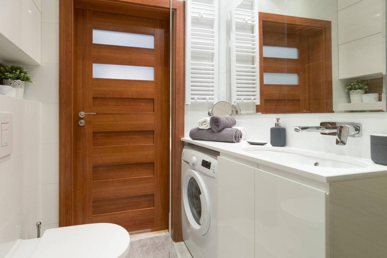 Cozy Apartment With Garden Prestigious Location Kraków Zewnętrze zdjęcie